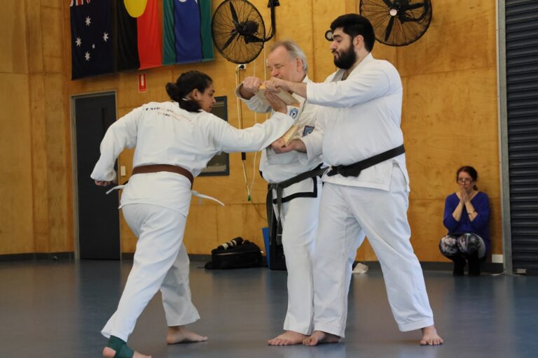 Chin jab or Palm heel strike